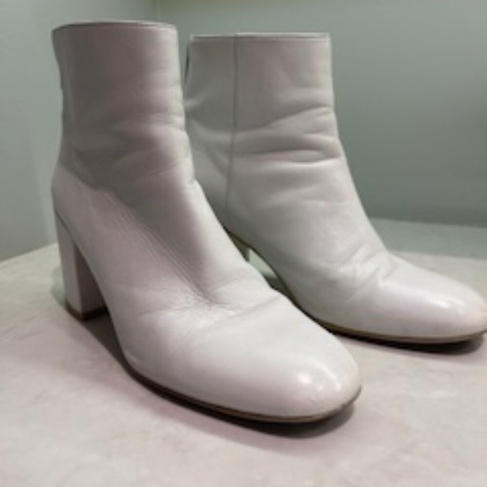 Stuart Weitzman Booties - Picture 8 of 8